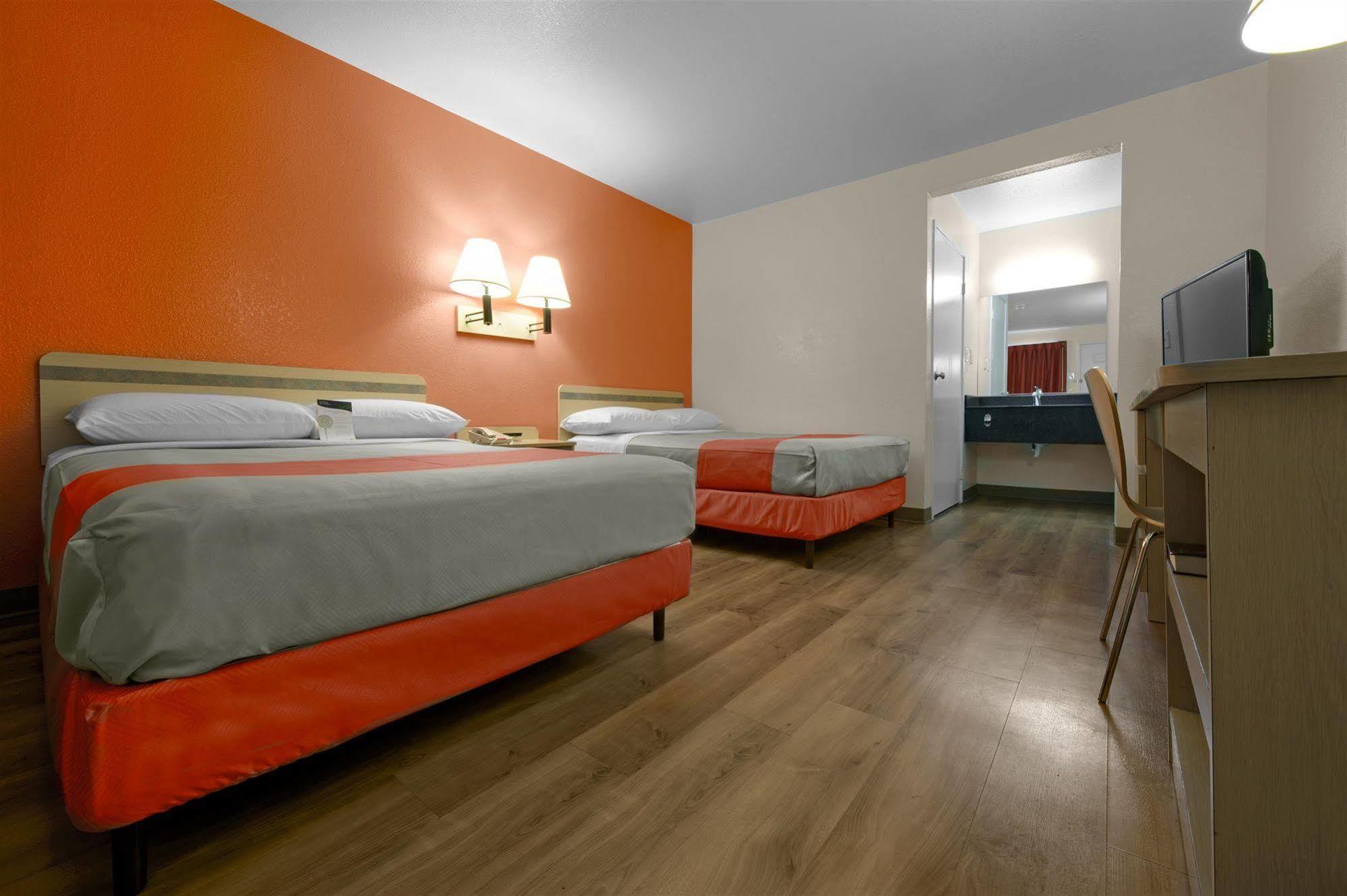 American Inn Carlisle Eksteriør billede