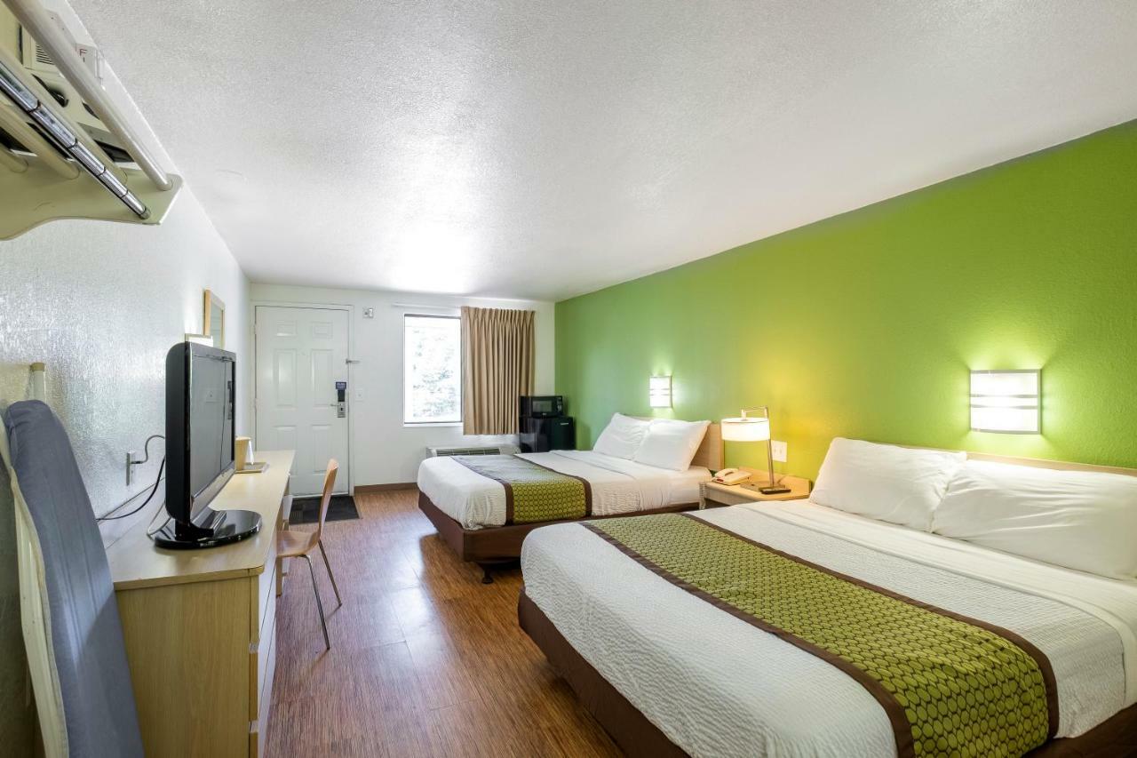 American Inn Carlisle Eksteriør billede